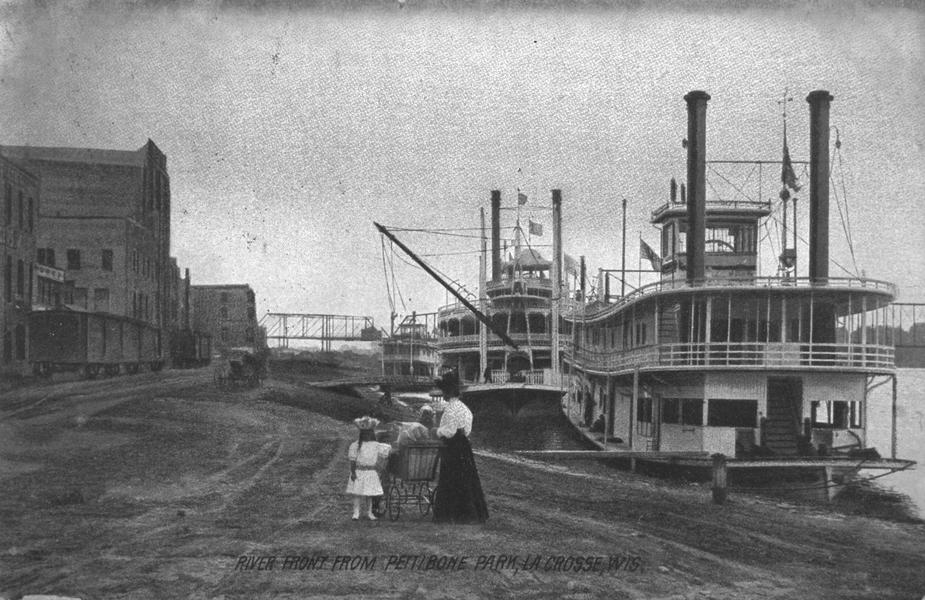 Photo of people aboard the steamboat